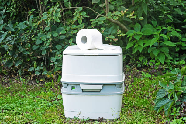 Best Porta potty rental near me  in Cuyahoga Falls, OH