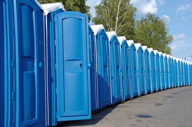 Best Portable restroom trailer rental  in Cuyahoga Falls, OH